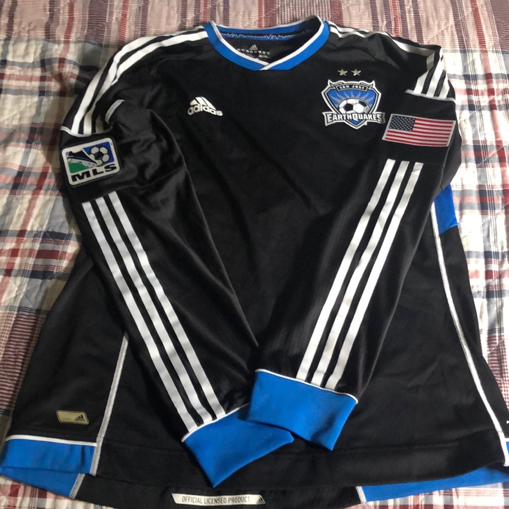 chris wondolowski jersey. Long sleeved version size SJ earthquakes